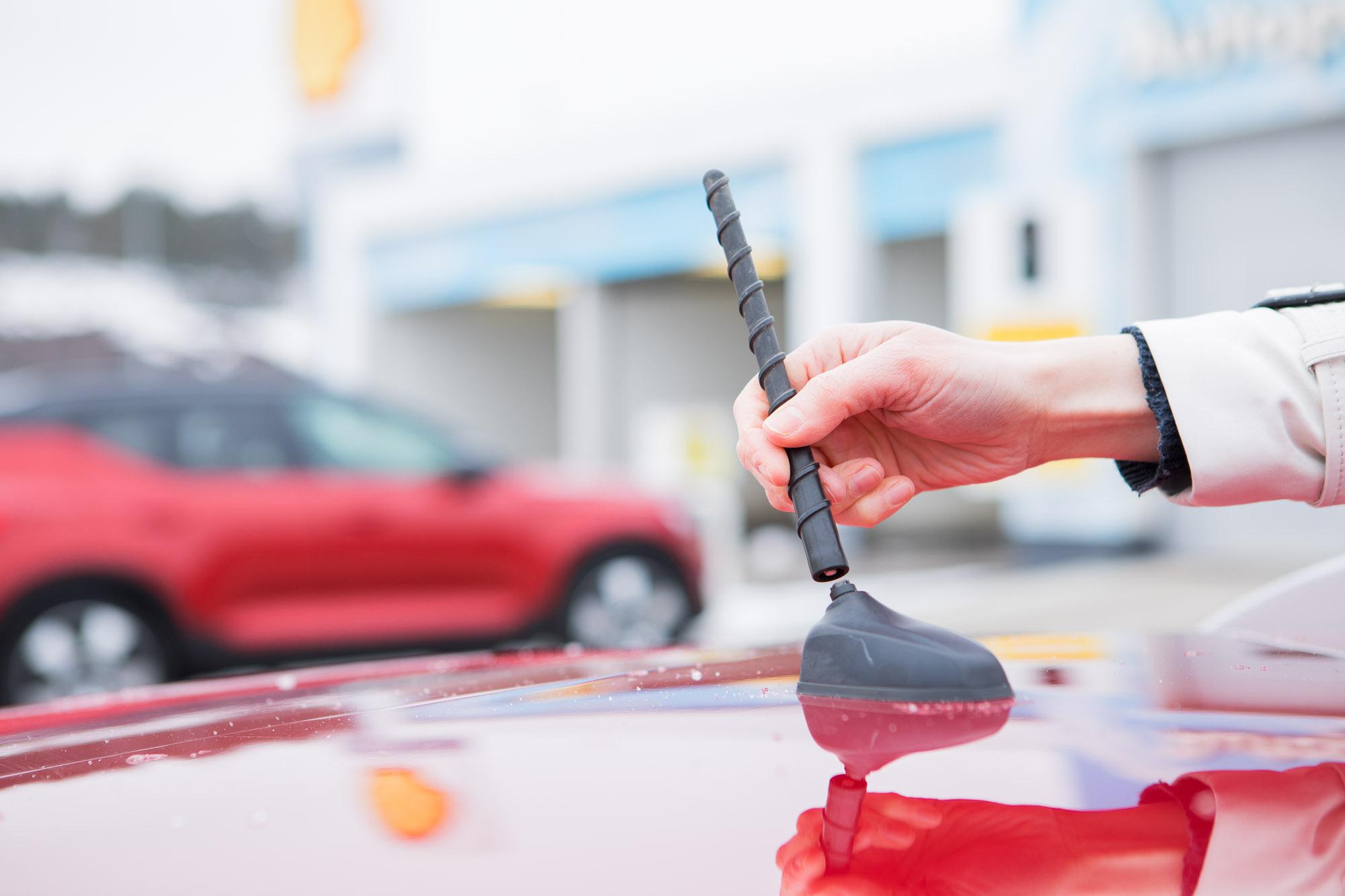Irrota antenni autopesun ajaksi