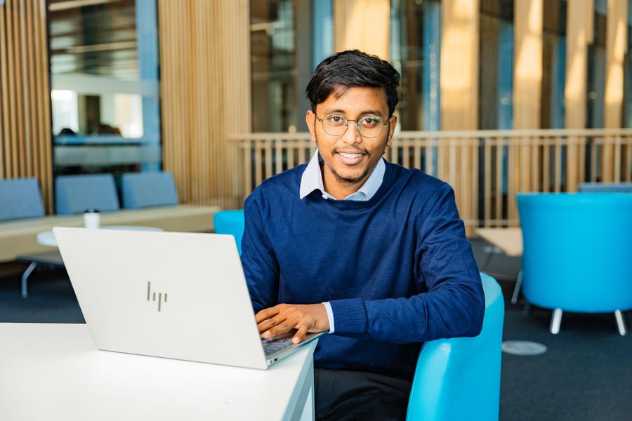 Business, Management and Accounting Postgrad Courses image